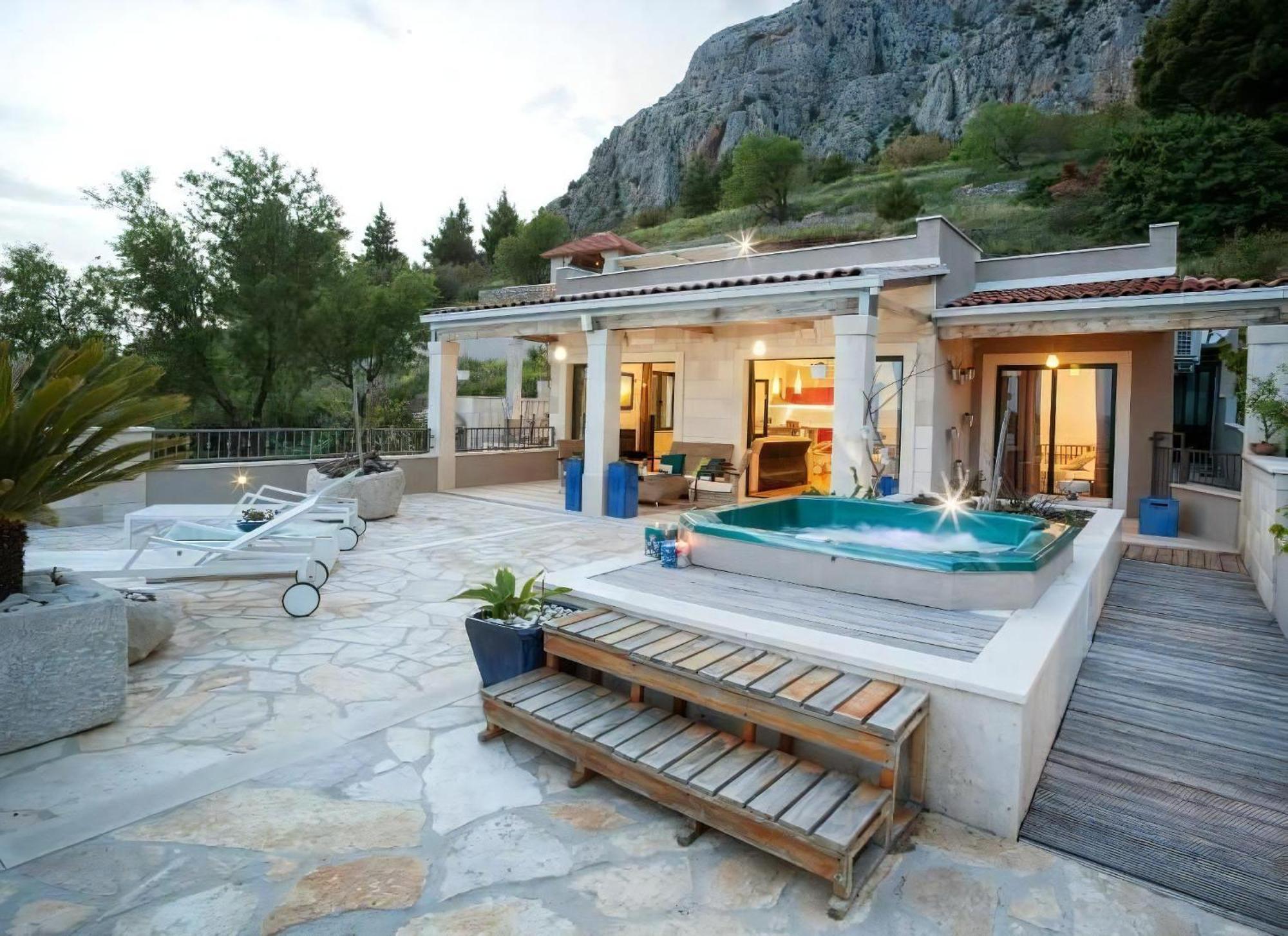 Ferienhaus Charmantes In Mit Meerblick Makarska